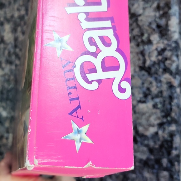 Vintage Army Gala  Barbie limited Edition in her dress blues - Picture 10 of 11